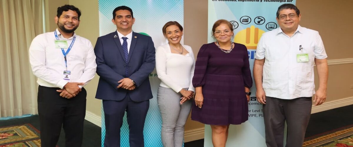 Imagem de noticia: Investigadores de la UTP participan en seminario internacional sobre el manejo de los recursos hídricos