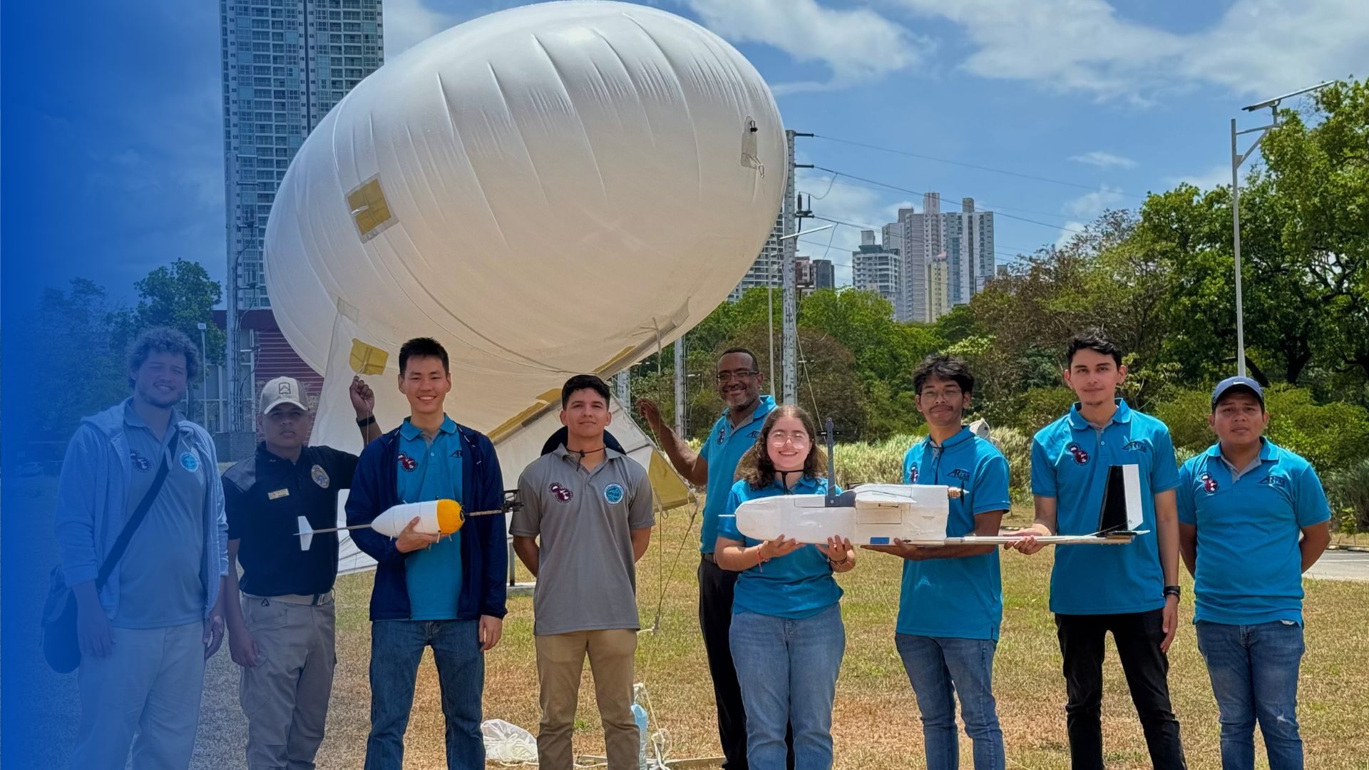 Realizan pruebas de vuelo de un globo cometa que mide datos meteorológicos