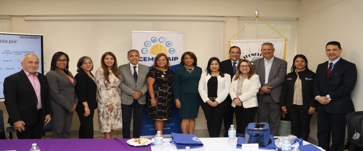 Imagem de noticia: Celebran reunión de Asamblea General y Junta Directiva del CEMCIT AIP