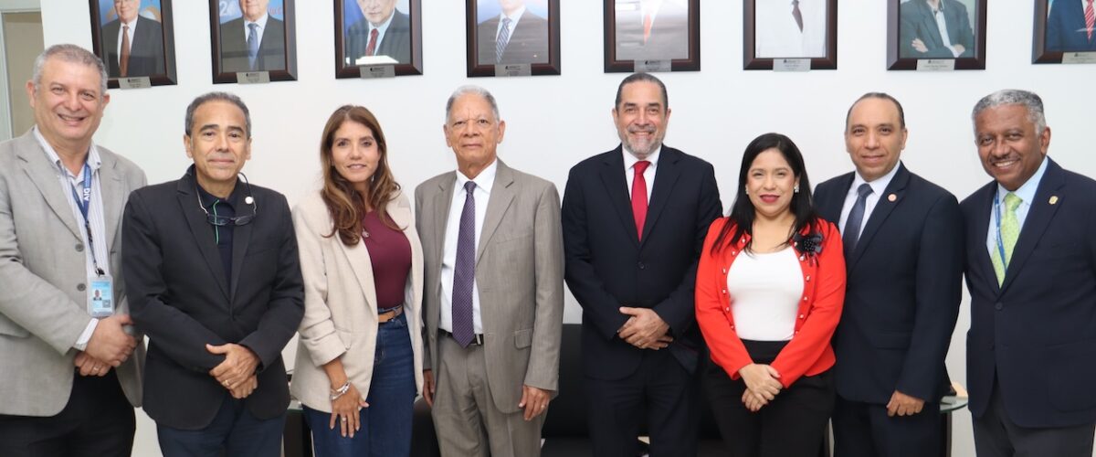 Imagem de noticia: Se reúnen la Asamblea General y la Junta Directiva del CEMCIT AIP