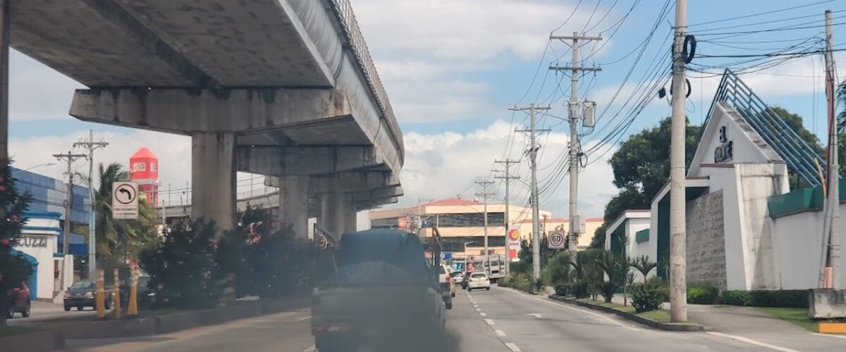 Imagem de noticia: Científicos investigan la exposición de los peatones a la contaminación atmosférica provocada por el tráfico vehicular en Panamá