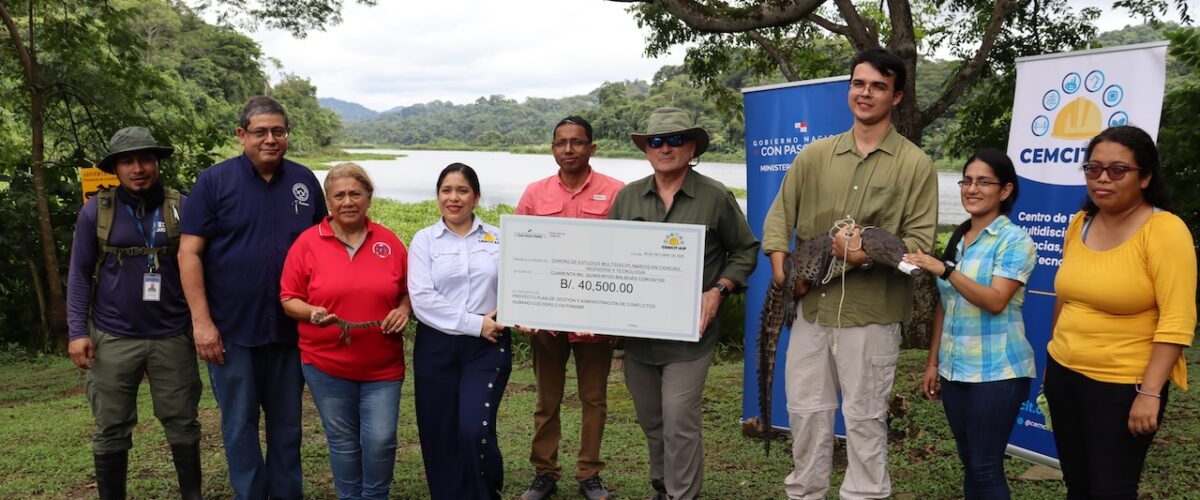 Imagem de noticia: Entrega de fondos por MiAmbiente