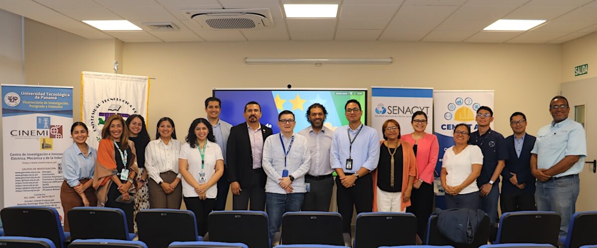 Imagem de noticia: Investigadores de la UTP se capacitan en niveles de madurez tecnológica para impulsar la innovación y transferencia de conocimiento