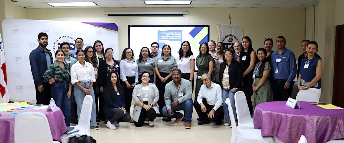 Imagem de noticia: Academia, gobierno e industria se reúnen en la UTP para trazar una hoja de ruta para la producción de hormigón sostenible en Panamá
