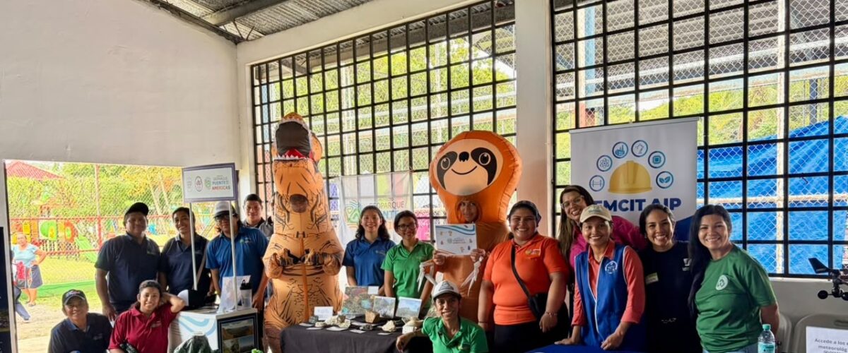 Imagem de noticia: La UTP y el CEMCIT AIP promueven la educación ambiental en festival comunitario de Panamá Oeste
